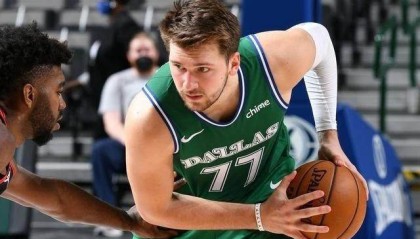 世界杯比赛直播地址-超级三双无奈输球 战绩成东契奇争夺MVP唯一障碍