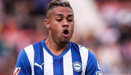 世界杯客户端安装说明-前皇马7号彻底沉沦，4年西甲颗粒无收，彻底沦为废柴，身价仅剩80万欧|马里亚诺|阿拉维斯|克里斯蒂亚诺·罗纳尔多|马里亚诺·迪亚斯|皇家马德里_新浪体育_新浪新闻